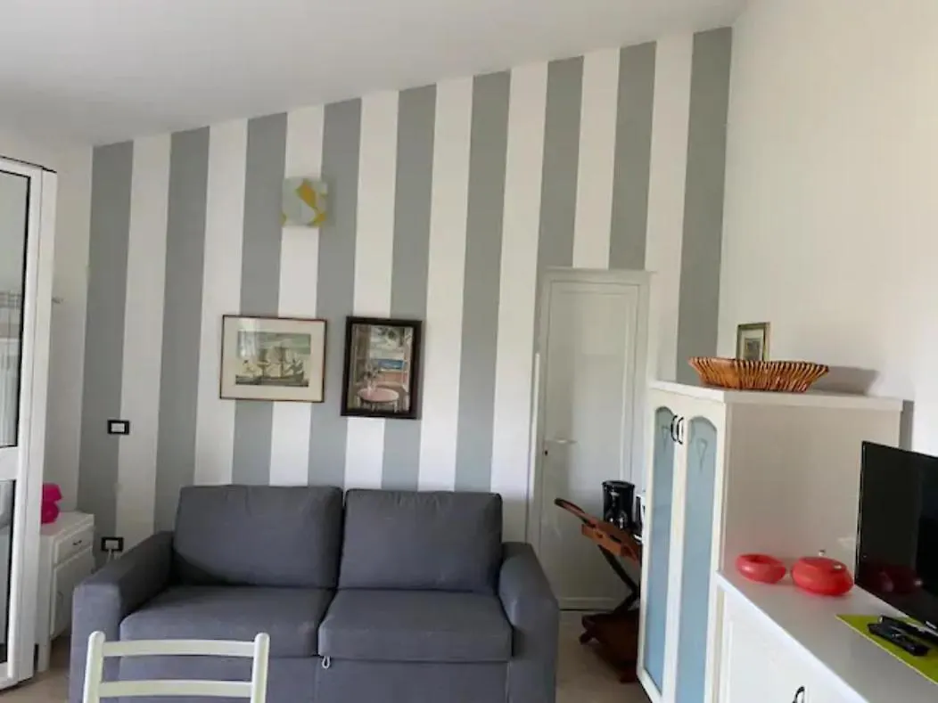 Apartment Villa Angela Borgo d'Oneglia